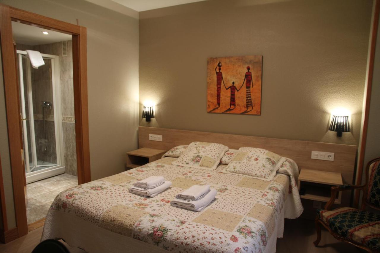 Hostal Acella Pamplona Eksteriør bilde
